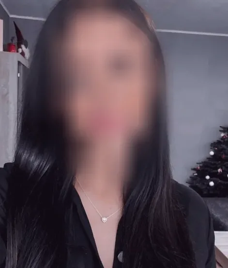 Emma, 31